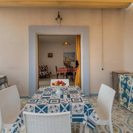 Apartment Staiulo - Primo Piano - La Plumeria